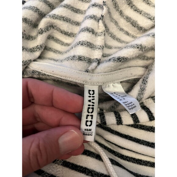 H&M Divided Hoodie Womens Medium Black White Striped Cropped Pullover Raglan - Picture 6 of 7